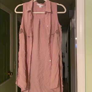 Sleeveless button down